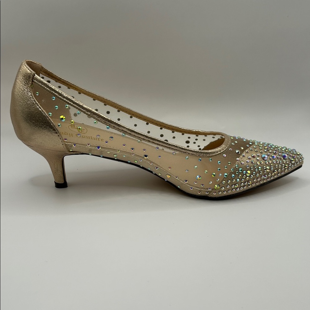 NIB Elegant Lady Couture Silk Champagne Pointed Toe Mid Heel Embellished Pump